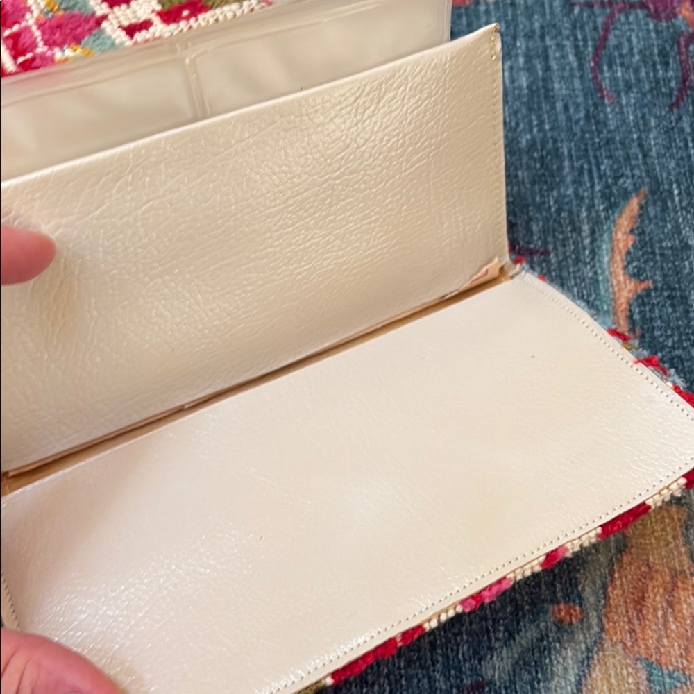 Colorful Vintage Patchwork Wallet - Picture 4 of 8